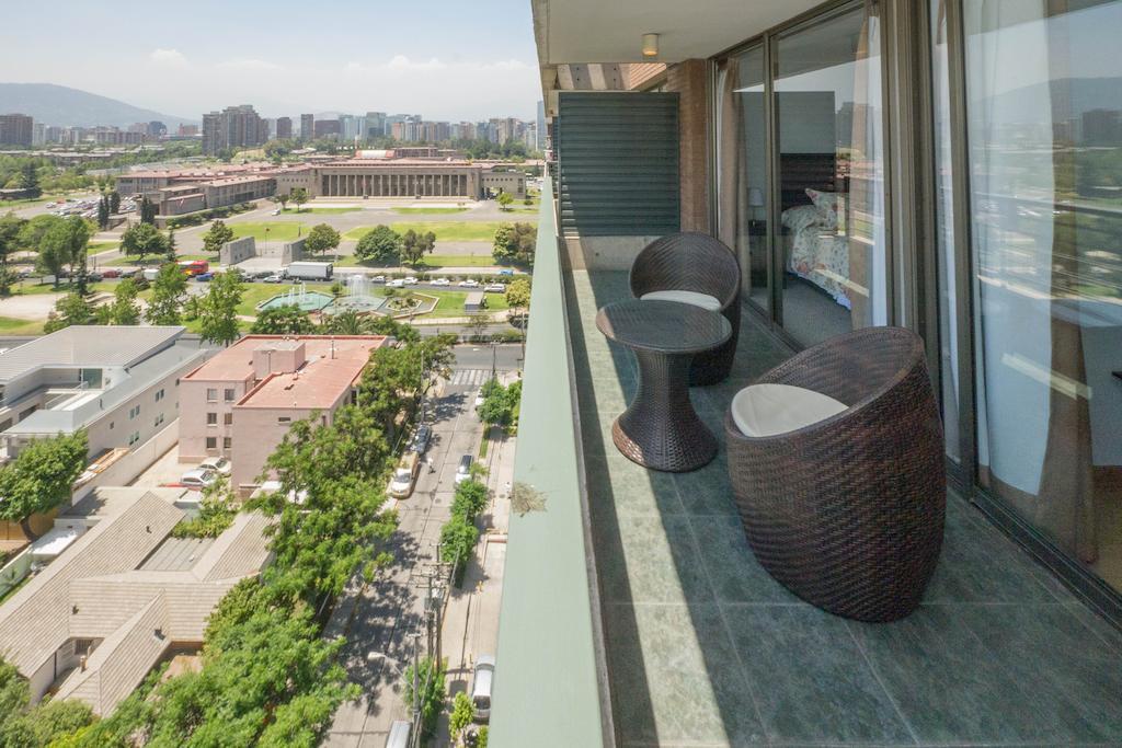 Livinnest Apartments Santiago Luaran gambar