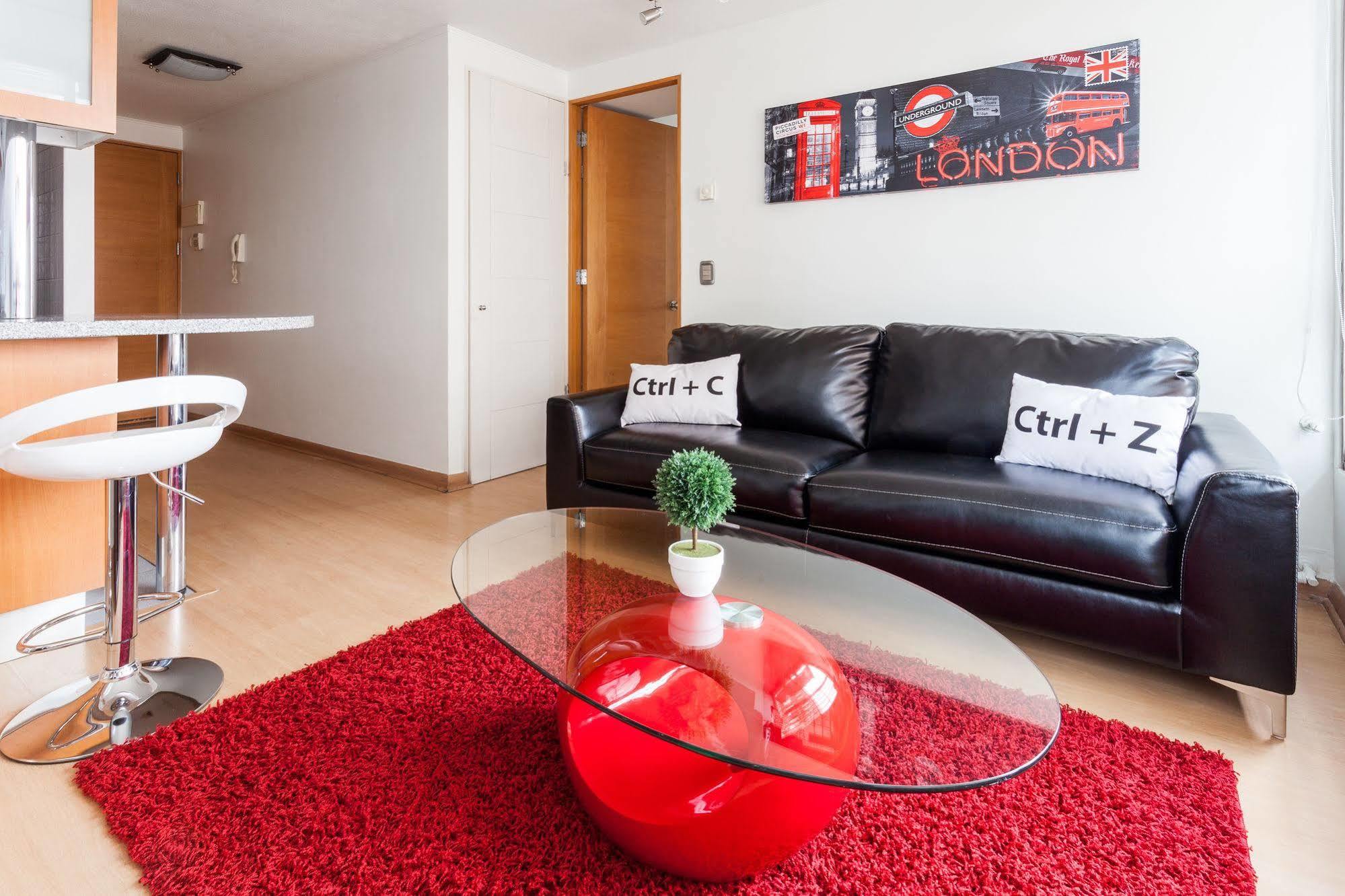Livinnest Apartments Santiago Luaran gambar