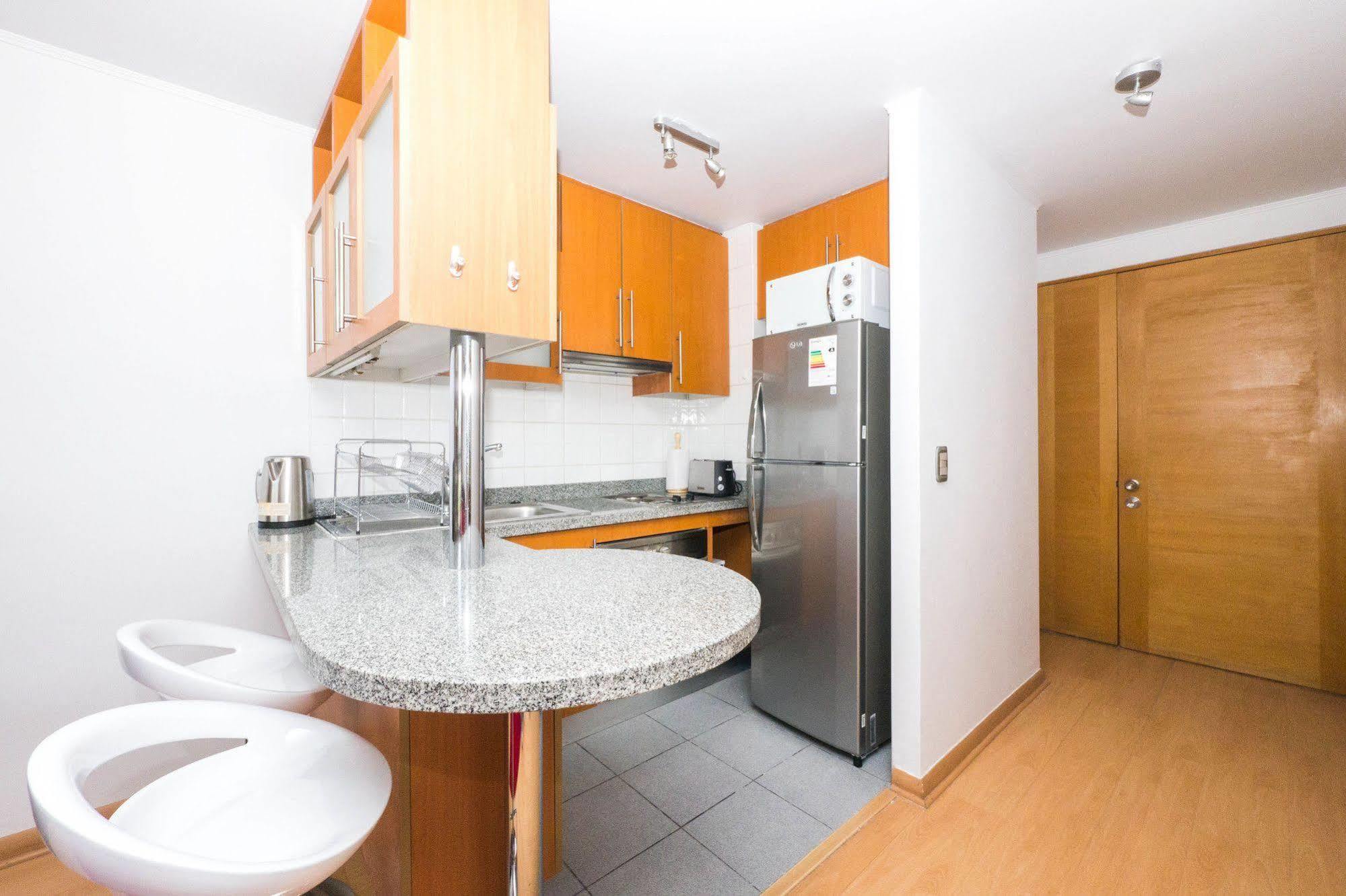 Livinnest Apartments Santiago Luaran gambar