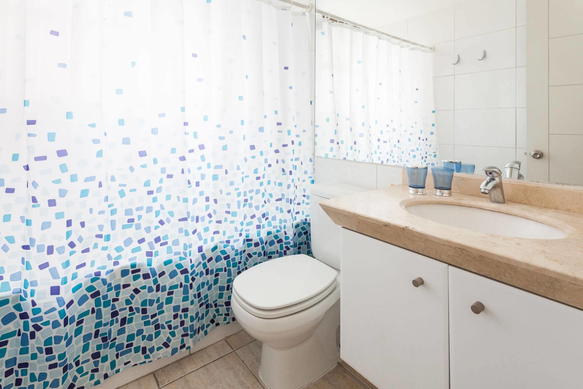 Livinnest Apartments Santiago Luaran gambar