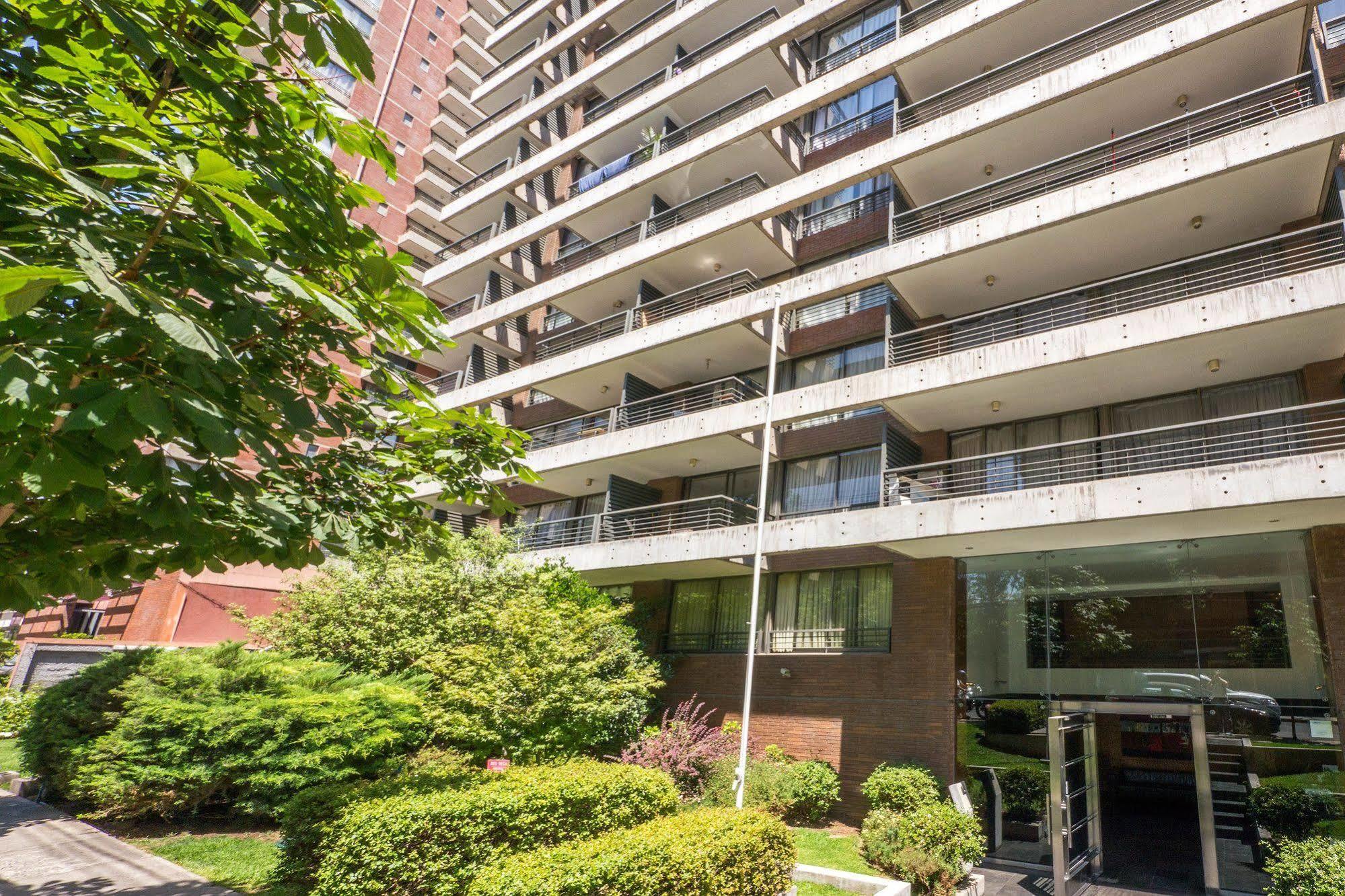 Livinnest Apartments Santiago Luaran gambar