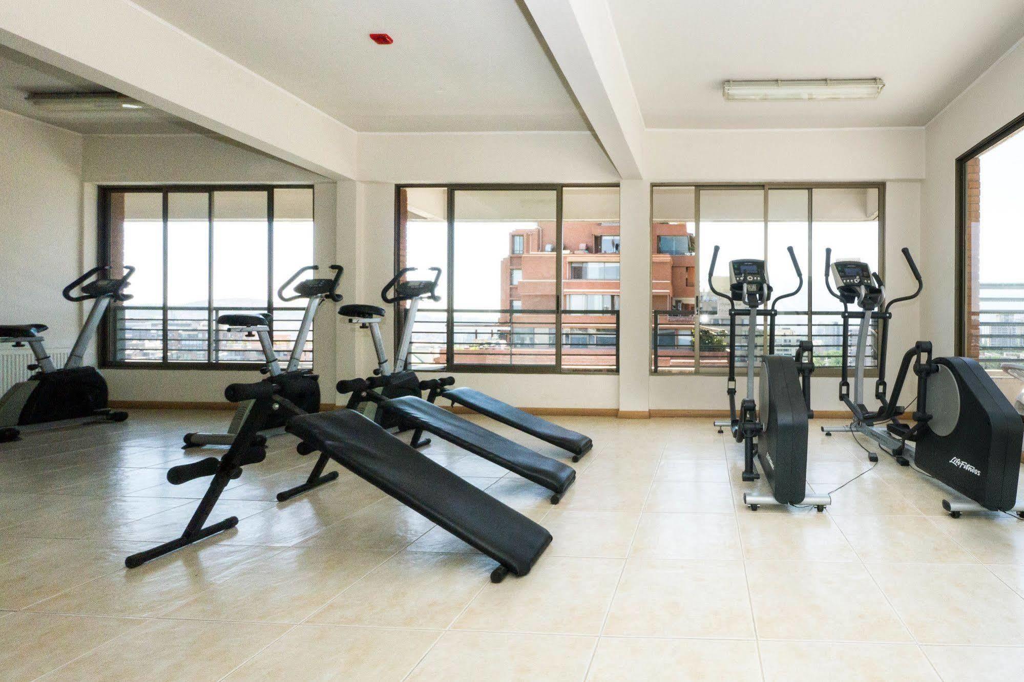 Livinnest Apartments Santiago Luaran gambar